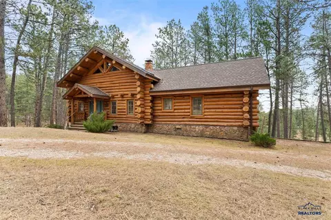 12265 Bavarian Ct, Custer, SD 57730
