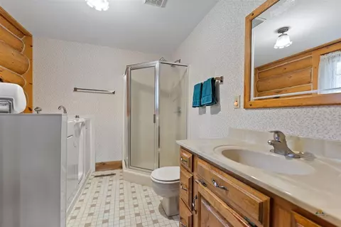 Bath - 1226 5, Custer, SD 57730 photo 2 of 4