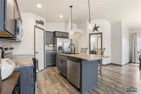 541 Pride Ct, Box Elder, SD 57719 photo 9