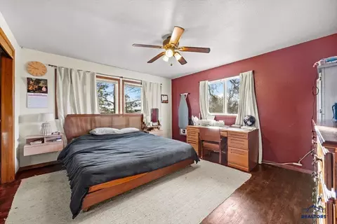 Bedroom - 18947 Dillinger Rd, Newell, SD 57760 photo 2 of 2