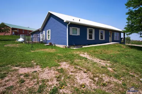 1009 E St, Edgemont, SD 57735 photo 21