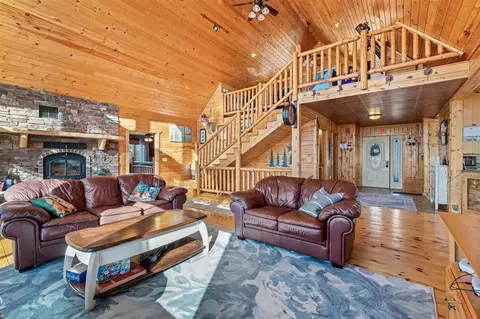 Living - 11431 Wrangler Rd, Custer, SD 57730 photo 3 of 3