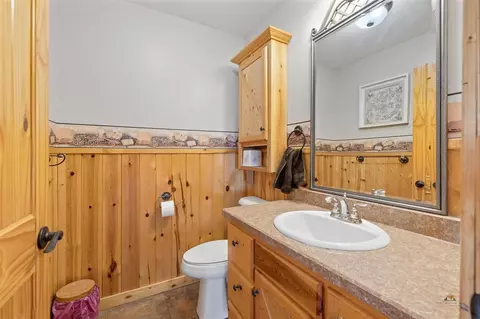 Bath - 11431 Wrangler Rd, Custer, SD 57730 photo 1 of 5
