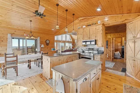 Kitchen - 11431 Wrangler Rd, Custer, SD 57730 photo 2 of 4