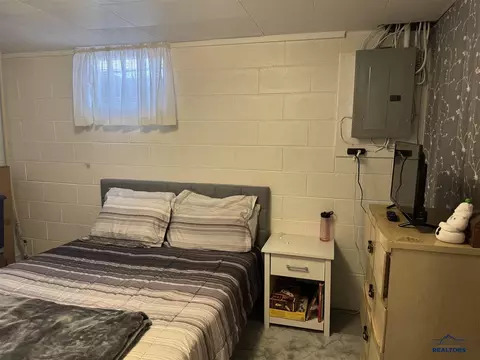 1109 Walworth St, Belle Fourche, SD 57717 photo 17