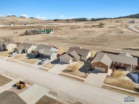 650 Yukon Way, Whitewood, SD 57793 photo 3
