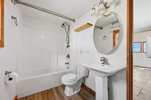 Bath - 705 W W Addie St, Lead, SD 57754 photo 1 of 1
