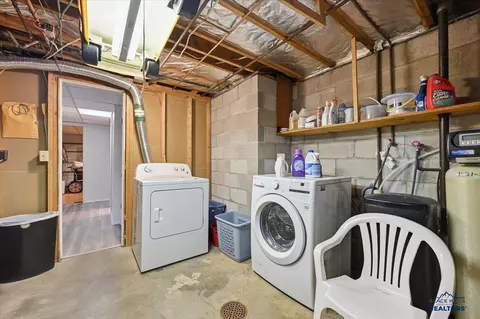 1714 8th Ave, Belle Fourche, SD 57717 photo 18