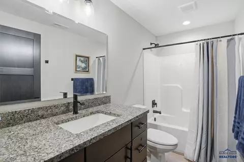 Bath - 6621 Green Mountain Ct, Spearfish, SD 57783 photo 3 of 3