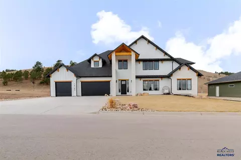 14183 Saddle Hill Dr, Rapid City, SD 57702
