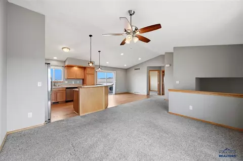 524 Freude Ln, Box Elder, SD 57719 photo 4