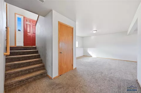 524 Freude Ln, Box Elder, SD 57719 photo 13