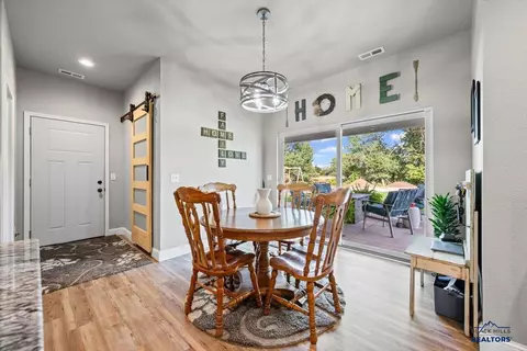 3852 E Beartooth Loop, Spearfish, SD 57783 photo 10