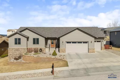 2920 Sourdough Rd, Rapid City, SD 57702