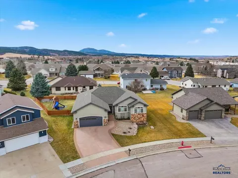 513 Aspen Dr, Spearfish, SD 57783 photo 2