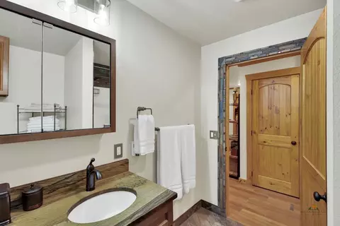 Bath - 11821 Diamond Dr, Custer, SD 57730 photo 7 of 7