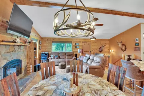 Dining - 11821 Diamond Dr, Custer, SD 57730 photo 1 of 1