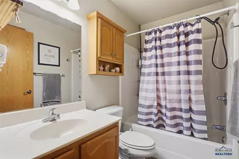 10161 Ventura Ln, Summerset, SD 57718 photo 26