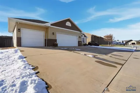 10161 Ventura Ln, Summerset, SD 57718 photo 3