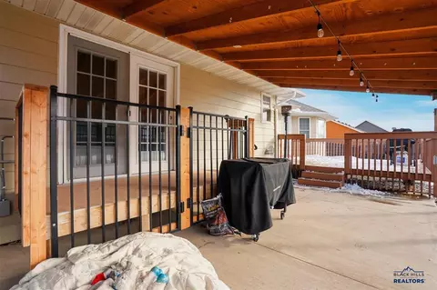 10161 Ventura Ln, Summerset, SD 57718 photo 9