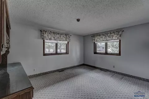 2322 S Baldwin St, Sturgis, SD 57785 photo 17