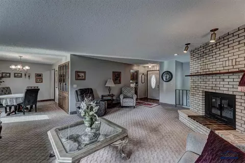 2322 S Baldwin St, Sturgis, SD 57785 photo 5