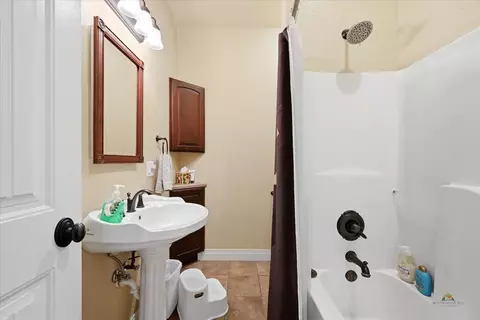 Bath - 12312 Stampede Rd, Whitewood, SD 57793 photo 6 of 7