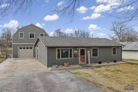 3407 E Anaconda Rd, Rapid City, SD 57701