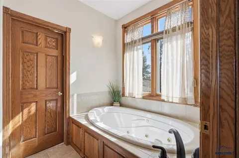 24271 Rushmore Ranch Rd, Keystone, SD 57751 photo 16