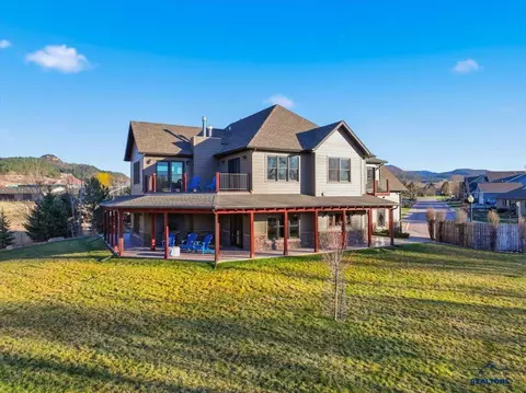 2424 N Canyon St, Spearfish, SD 57783 photo 3