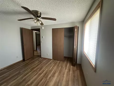 Bedroom - 1104 C St, Edgemont, SD 57735 photo 6 of 7