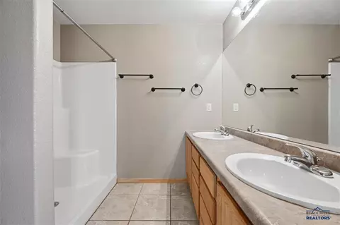 244 Juniper Ct, Belle Fourche, SD 57717 photo 20