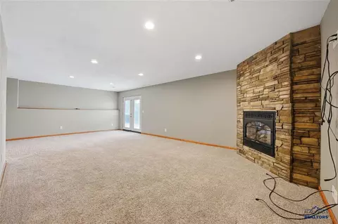 244 Juniper Ct, Belle Fourche, SD 57717 photo 28