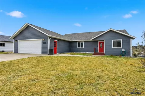 244 Juniper Ct, Belle Fourche, SD 57717 photo 2