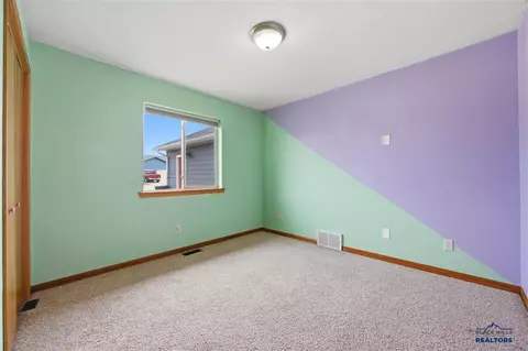 244 Juniper Ct, Belle Fourche, SD 57717 photo 23