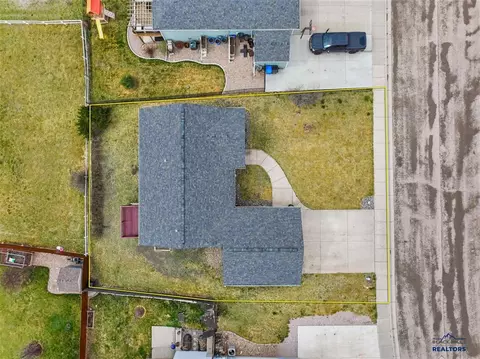 244 Juniper Ct, Belle Fourche, SD 57717 photo 8