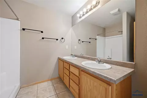 244 Juniper Ct, Belle Fourche, SD 57717 photo 19