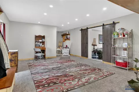 1512 Sharp Dr, Rapid City, SD 57703 photo 7