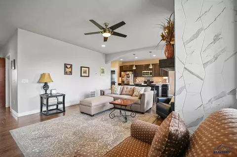 1811 Reserve St, Spearfish, SD 57783 photo 4