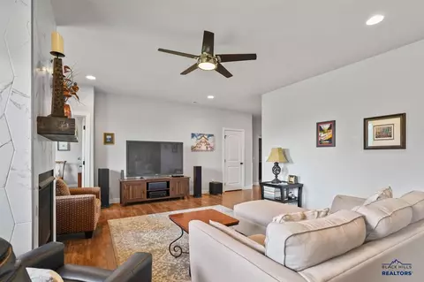 1811 Reserve St, Spearfish, SD 57783 photo 11