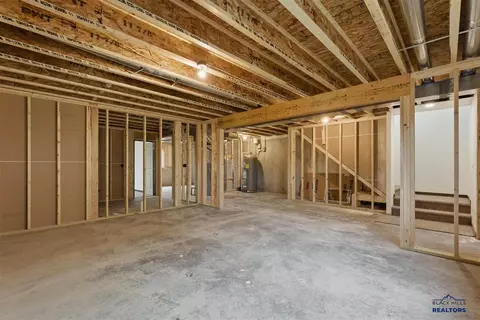 604 Bull Run Dr, Box Elder, SD 57719 photo 29