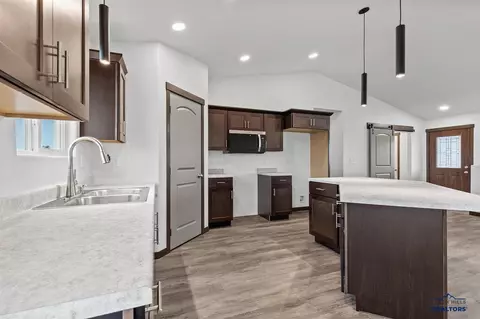 604 Bull Run Dr, Box Elder, SD 57719 photo 11