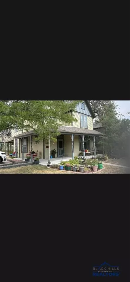 1228 Quincy St, Rapid City, SD 57701
