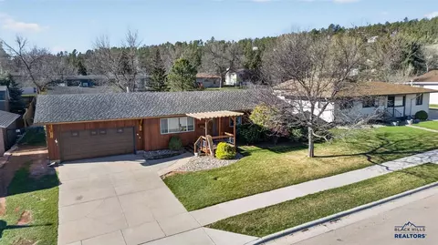 4831 Baldwin St, Rapid City, SD 57702