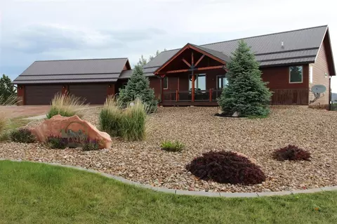 27909 Lariat Cir, Hot Springs, SD 57747