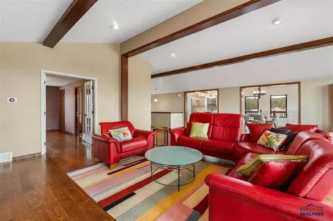 Living - 25278 Wittrock Rd, Custer, SD 57730 photo 3 of 3
