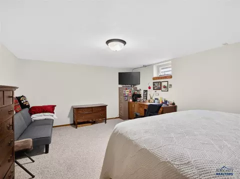 Bedroom - 2038 12th Ave, Belle Fourche, SD 57717 photo 5 of 5
