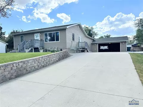 Exterior - 2038 12th Ave, Belle Fourche, SD 57717 photo 1 of 4