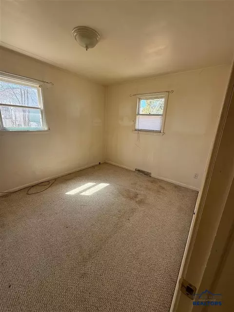 1937 Baltimore Ave, Hot Springs, SD 57747 photo 13