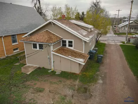 808 Harding St, Belle Fourche, SD 57717 photo 22